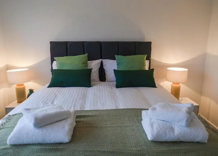 Apartment Anstey Heights